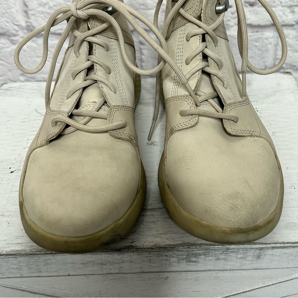 Timberland Women’s Flyroam Hiker Boots - Picture 11 of 16